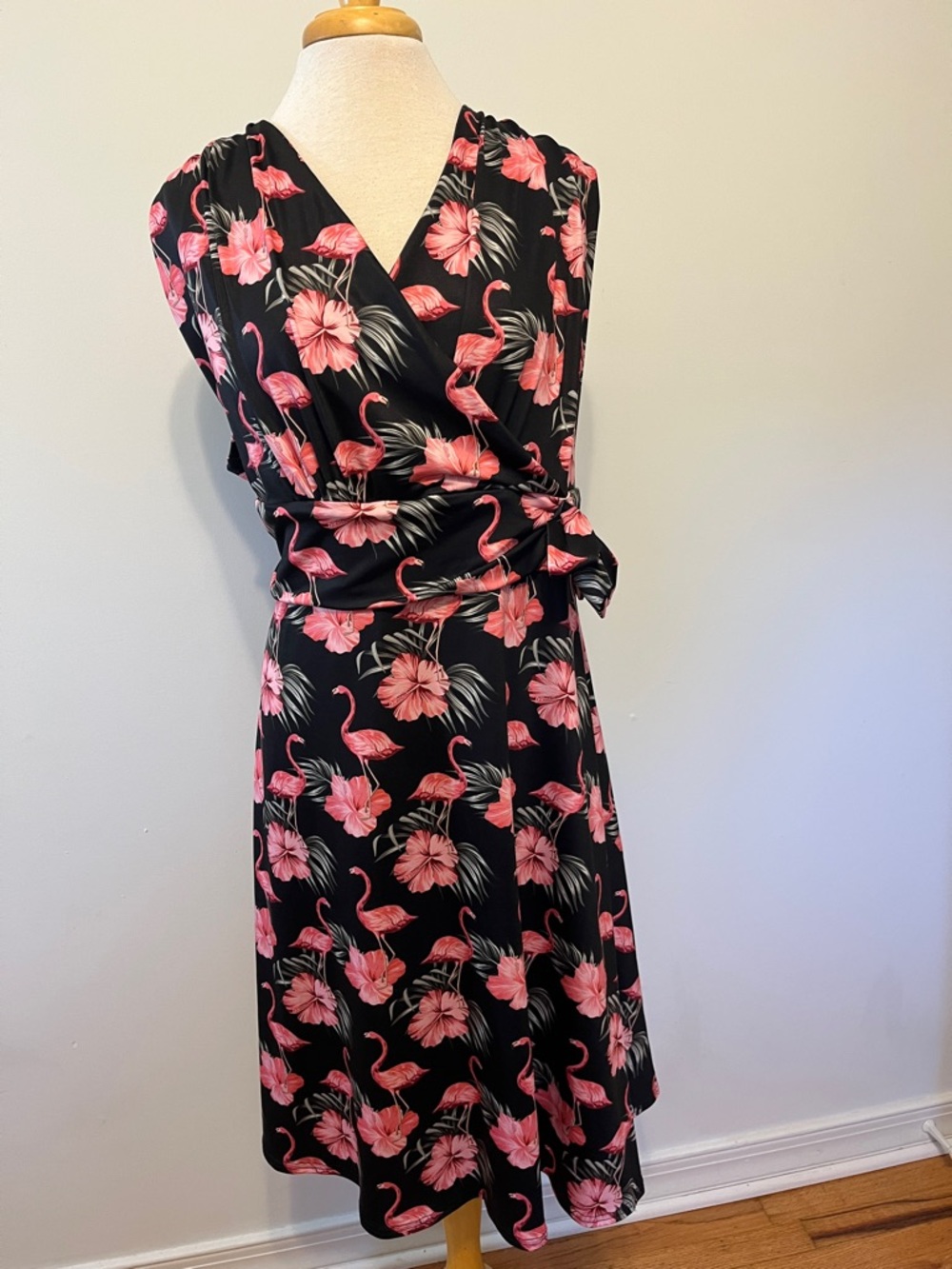 Lady V London Flamingo Palm Trees and Hibiscus Dress Size 6XL  with POCKETS!